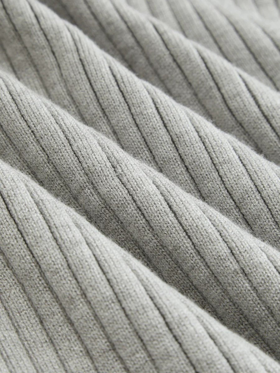 Abito Midi in Maglia con Spalle Scoperte - DressMilano