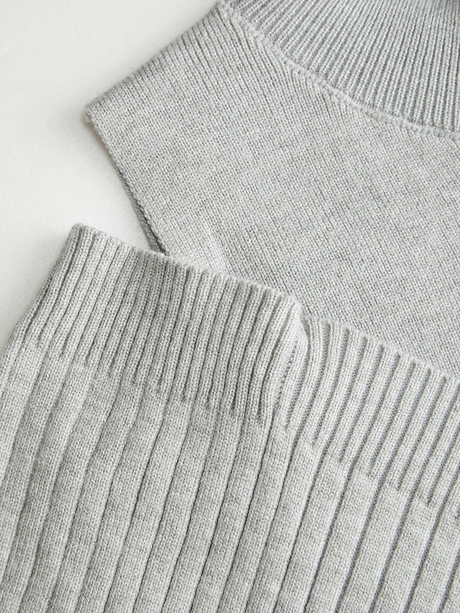 Abito Midi in Maglia con Spalle Scoperte